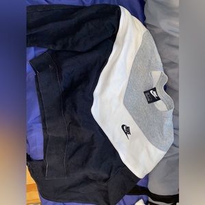 Nike cropped crewneck